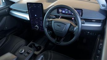 Ford Mustang Mach-E BASE