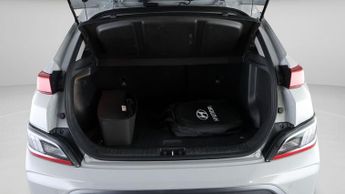 Hyundai KONA PREMIUM