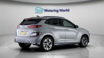 Hyundai KONA PREMIUM