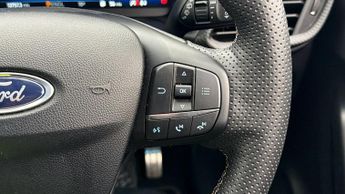 Ford Puma VIVID RUBY EDITION