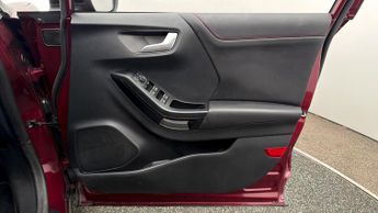 Ford Puma VIVID RUBY EDITION