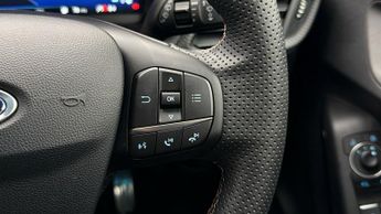 Ford Puma VIVID RUBY EDITION