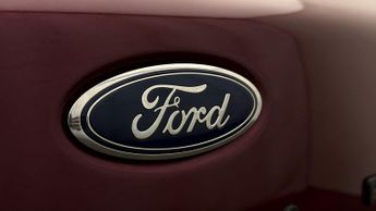 Ford Puma VIVID RUBY EDITION