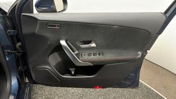 Mercedes-Benz A Class A 180 AMG LINE EXECUTIVE