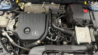 Mercedes-Benz A Class A 180 AMG LINE EXECUTIVE