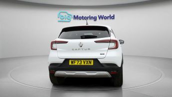 Renault Captur EVOLUTION E-TECH