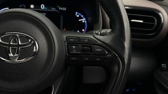 Toyota Yaris Cross EXCEL