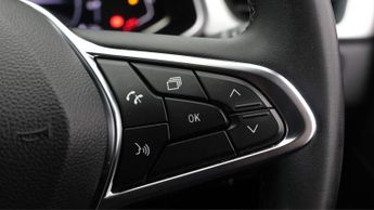 Renault Captur TECHNO E-TECH