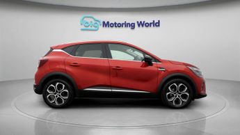 Renault Captur TECHNO E-TECH