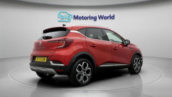 Renault Captur TECHNO E-TECH