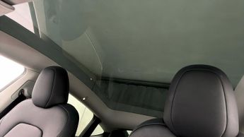 Tesla Model Y BASE
