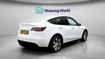 Tesla Model Y BASE