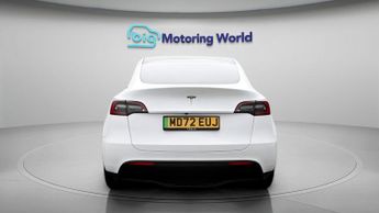 Tesla Model Y BASE