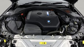 BMW 3 Series 330E SE PRO