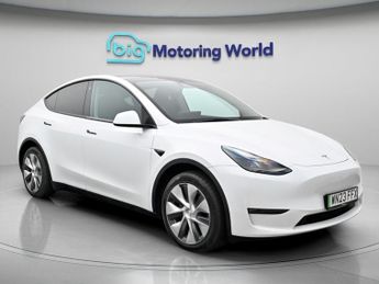 Tesla Model Y LONG RANGE AWD