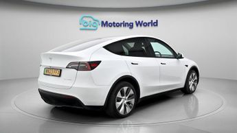 Tesla Model Y LONG RANGE AWD