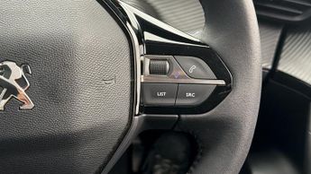 Peugeot E-2008 ACTIVE PREMIUM PLUS