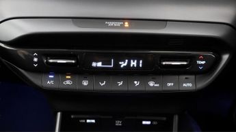 Hyundai BAYON T-GDI PREMIUM DCT