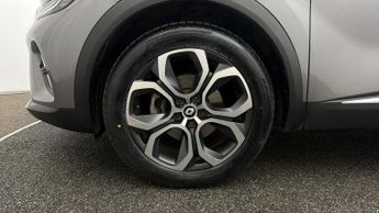 Renault Captur TECHNO E-TECH