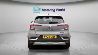 Renault Captur TECHNO E-TECH