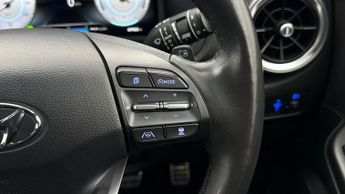 Hyundai KONA PREMIUM