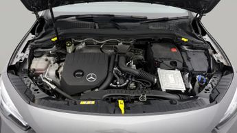 Mercedes-Benz GLA GLA 180 AMG LINE PREMIUM