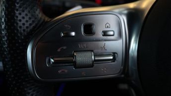 Mercedes-Benz GLA GLA 180 AMG LINE PREMIUM