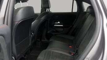 Mercedes-Benz GLA GLA 180 AMG LINE PREMIUM