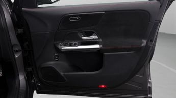 Mercedes-Benz GLA GLA 180 AMG LINE PREMIUM
