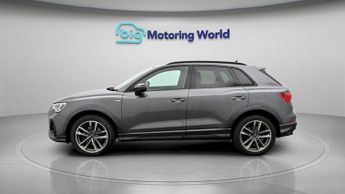 Audi Q3 TFSI S LINE BLACK EDITION