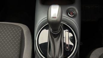 Nissan Juke DIG-T N-CONNECTA DCT