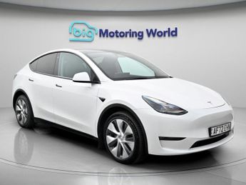Tesla Model Y LONG RANGE AWD