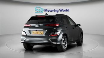 Hyundai KONA PREMIUM