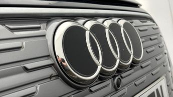 Audi Q4 e-tron SPORT