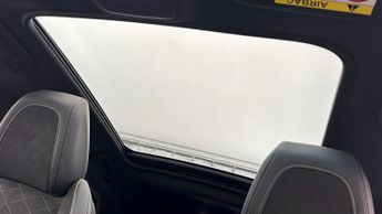 Peugeot 208 PURETECH GT PREMIUM S/S