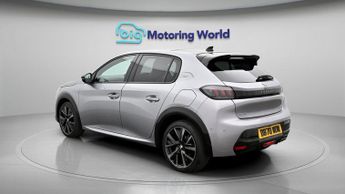 Peugeot 208 PURETECH GT PREMIUM S/S