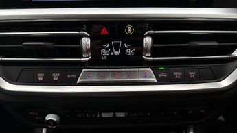 BMW 3 Series 330E SE PRO