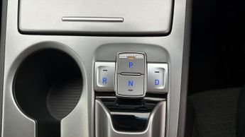 Hyundai KONA PREMIUM