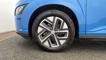 Hyundai KONA PREMIUM