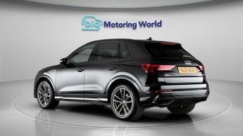 Audi Q3 TFSI S LINE BLACK EDITION