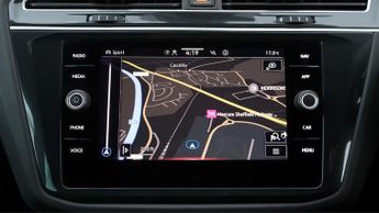 Volkswagen Tiguan R-LINE TSI DSG