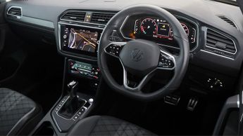 Volkswagen Tiguan R-LINE TSI DSG
