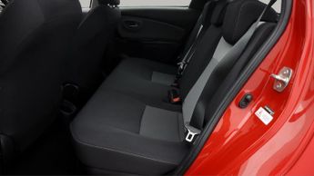 Toyota Yaris VVT-I ICON TECH