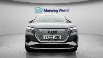 Audi Q4 e-tron S LINE