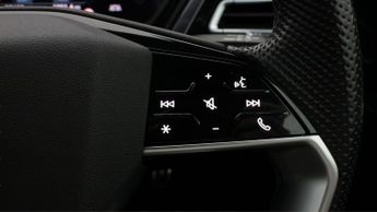 Audi Q4 e-tron S LINE