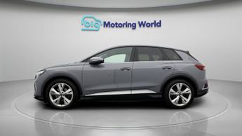 Audi Q4 e-tron S LINE