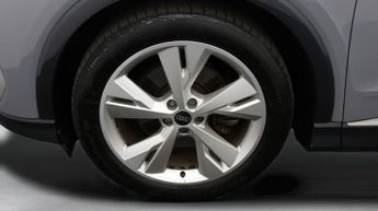 Audi Q4 e-tron S LINE