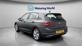 Volkswagen Golf STYLE ETSI DSG