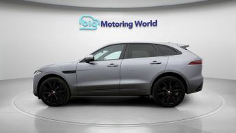Jaguar F-PACE R-DYNAMIC HSE