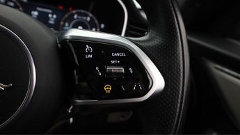 Jaguar F-PACE R-DYNAMIC HSE